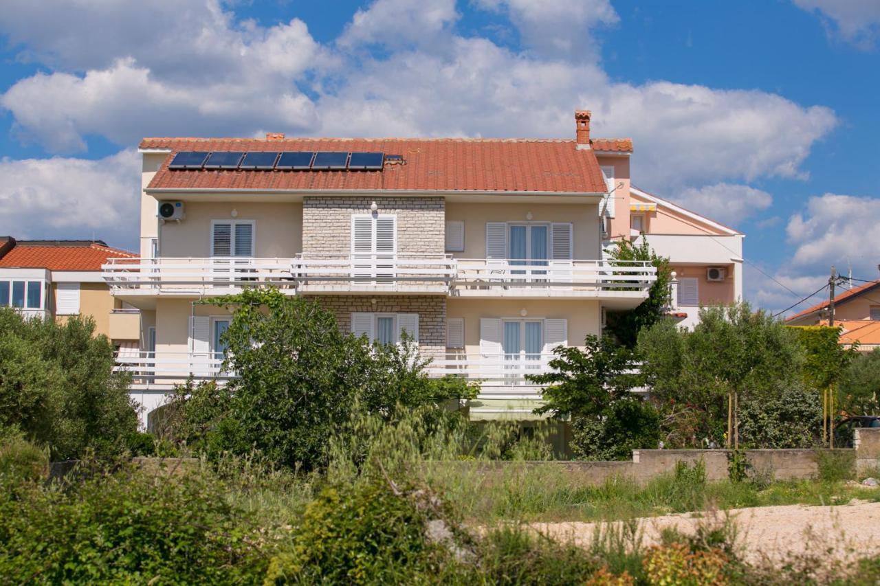 Bed and Breakfast F• R• I• E• N• D• S• Novaglia Esterno foto