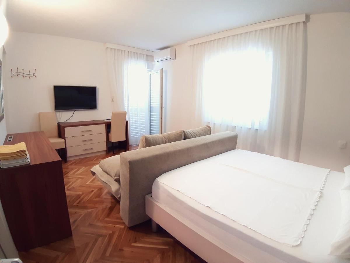 Bed and Breakfast F• R• I• E• N• D• S• Novaglia Esterno foto