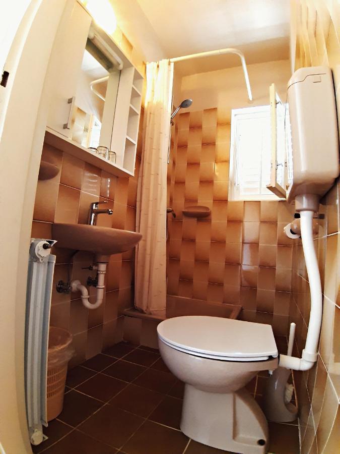Bed and Breakfast F• R• I• E• N• D• S• Novaglia Esterno foto