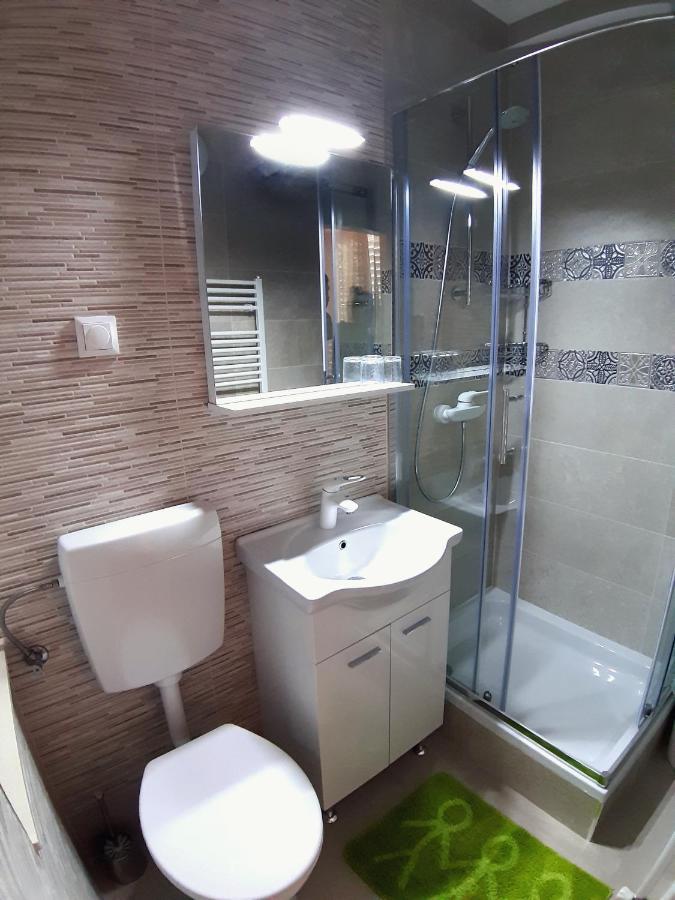 Bed and Breakfast F• R• I• E• N• D• S• Novaglia Esterno foto
