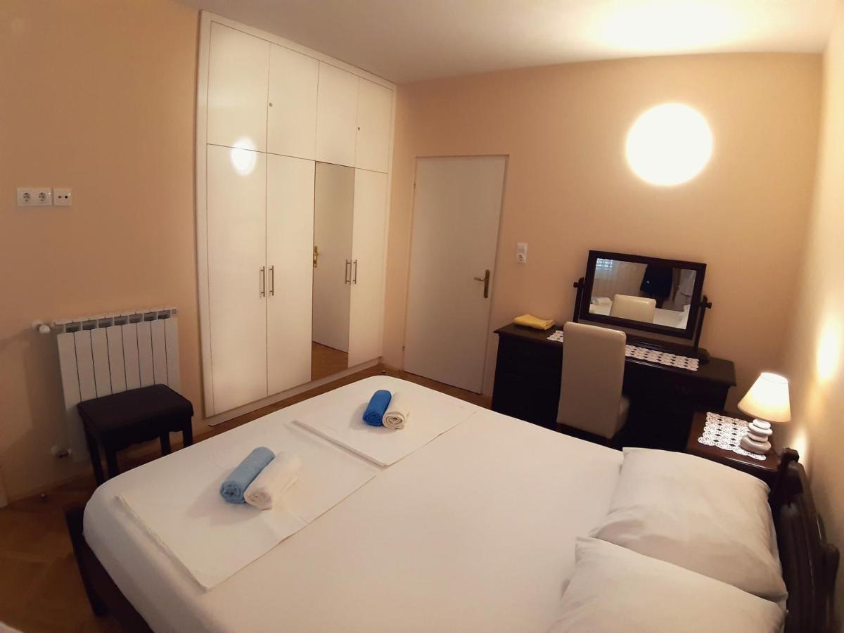 Bed and Breakfast F• R• I• E• N• D• S• Novaglia Esterno foto