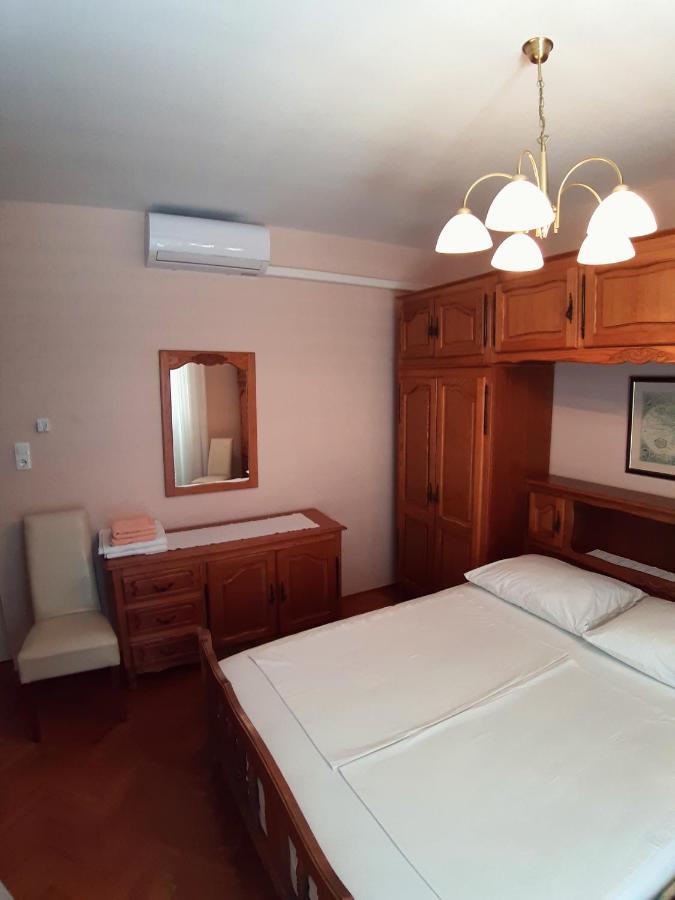 Bed and Breakfast F• R• I• E• N• D• S• Novaglia Esterno foto