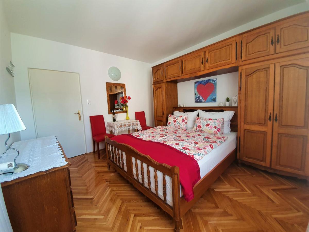 Bed and Breakfast F• R• I• E• N• D• S• Novaglia Esterno foto