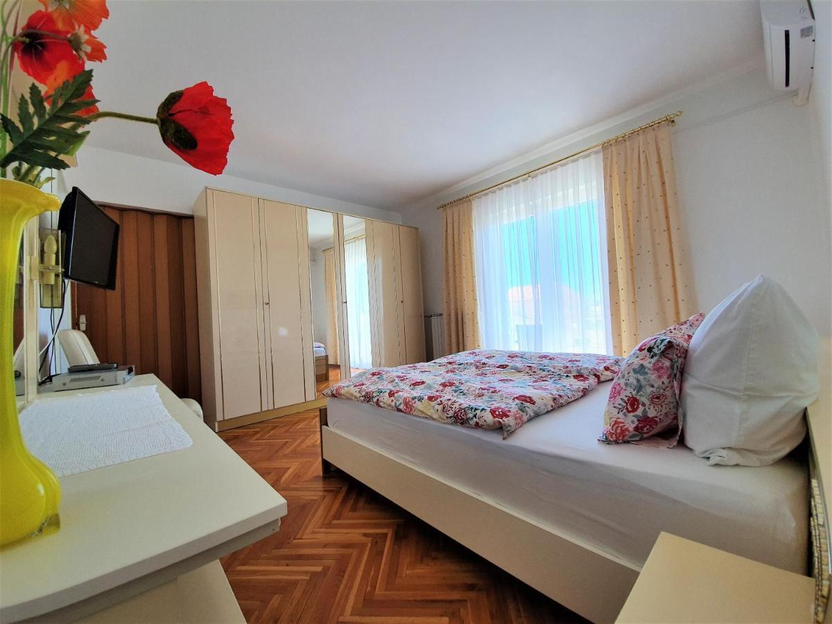 Bed and Breakfast F• R• I• E• N• D• S• Novaglia Esterno foto