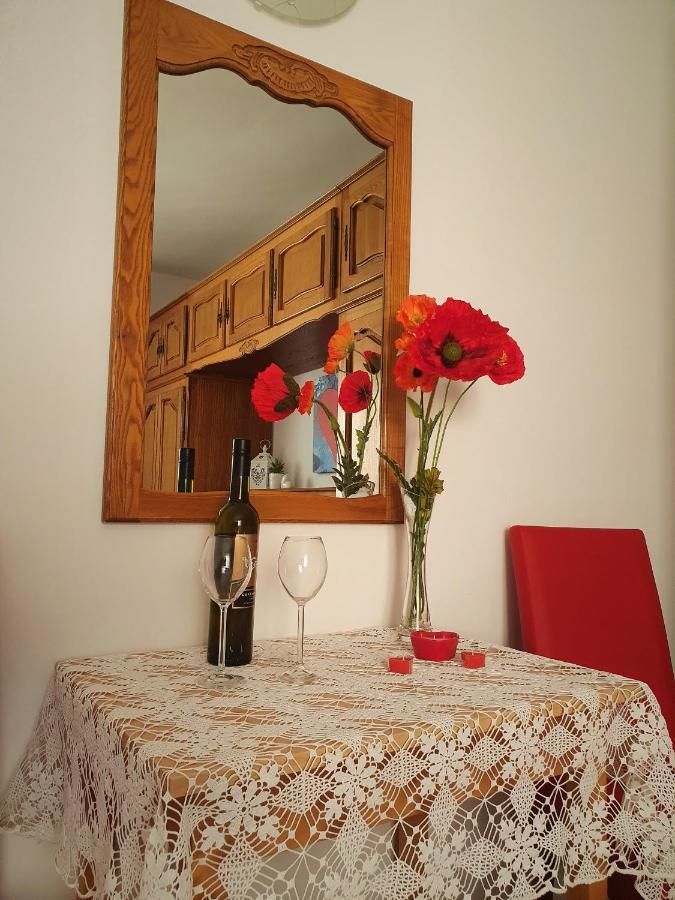 Bed and Breakfast F• R• I• E• N• D• S• Novaglia Esterno foto