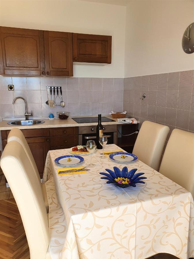 Bed and Breakfast F• R• I• E• N• D• S• Novaglia Esterno foto