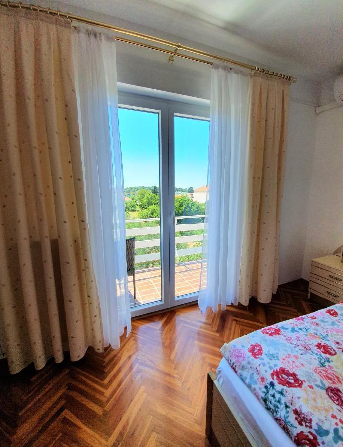 Bed and Breakfast F• R• I• E• N• D• S• Novaglia Esterno foto